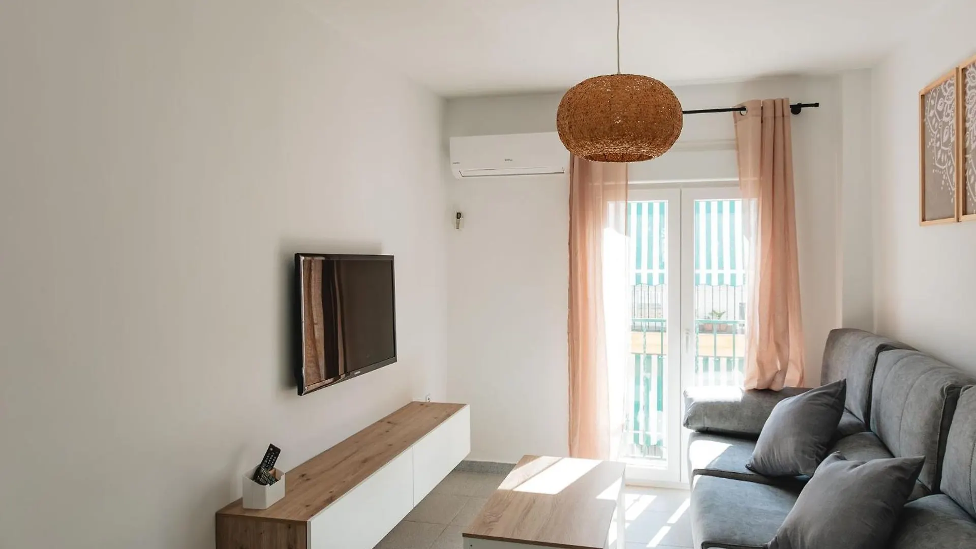 My Dream Beach & Town Apartment Marbella