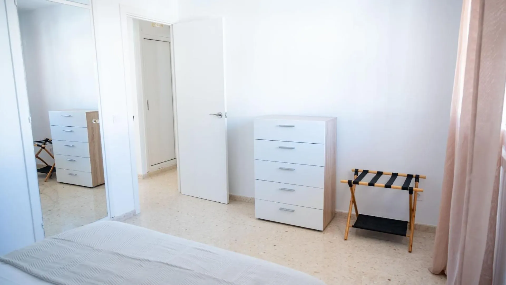 My Dream Beach & Town Apartment Marbella